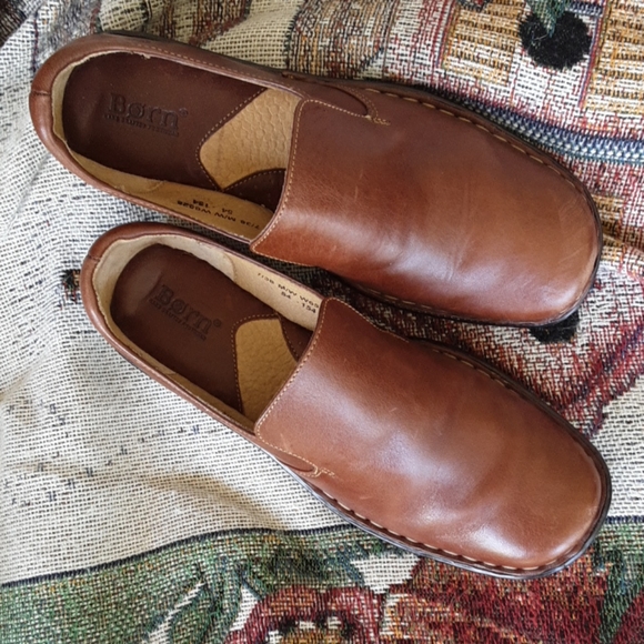 Born Shoes - Born women's leather uppers shoe size 7